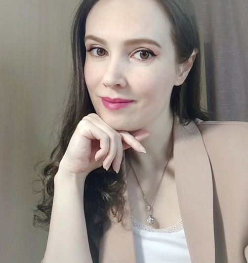 Королева Юлия